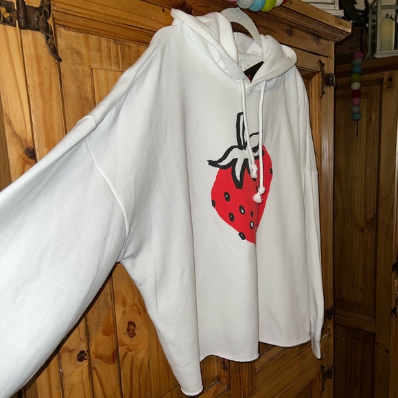 Levi’s 3X Graphic hoodie. NWT - Picture 4 of 8